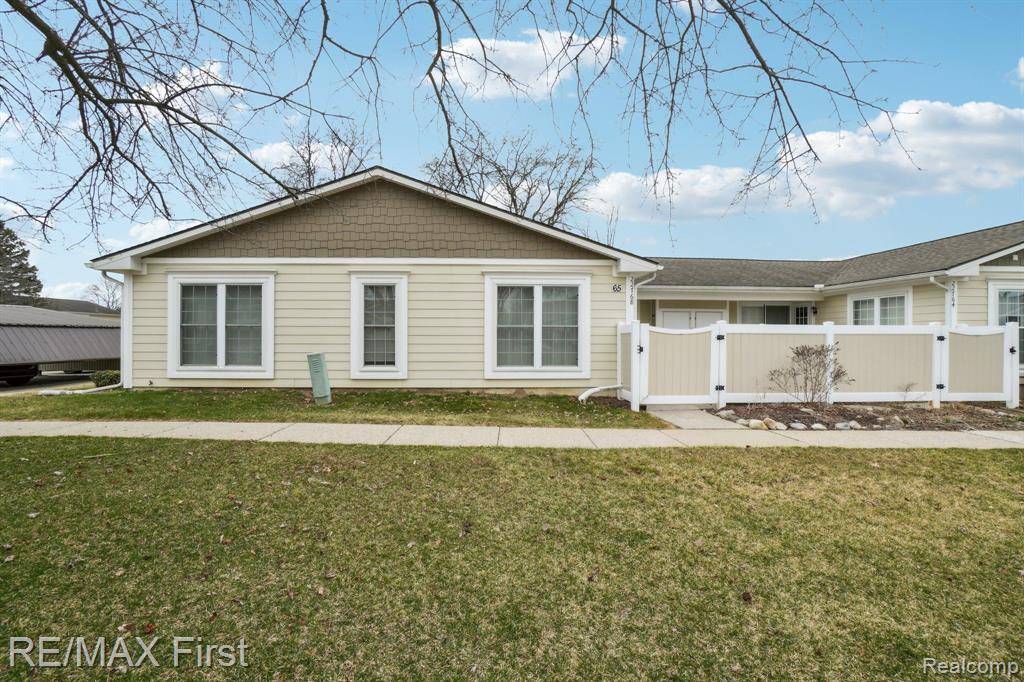 Novi, MI 48375,22768 RENFORD Street