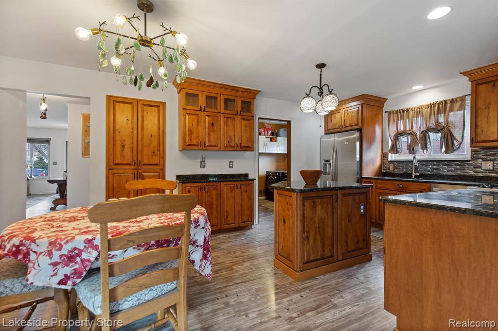 Macomb Twp, MI 48044,15720 JENNIFER Drive