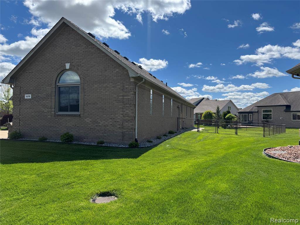 Macomb Twp, MI 48042,56098 Walker Court