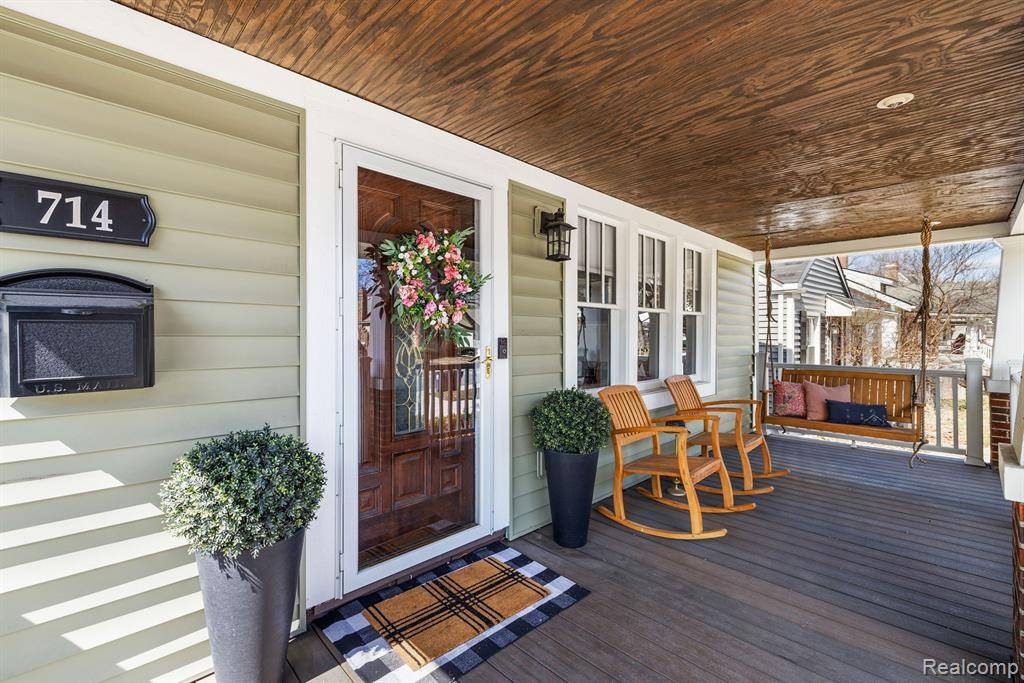 Royal Oak, MI 48067,714 S Rembrandt Avenue