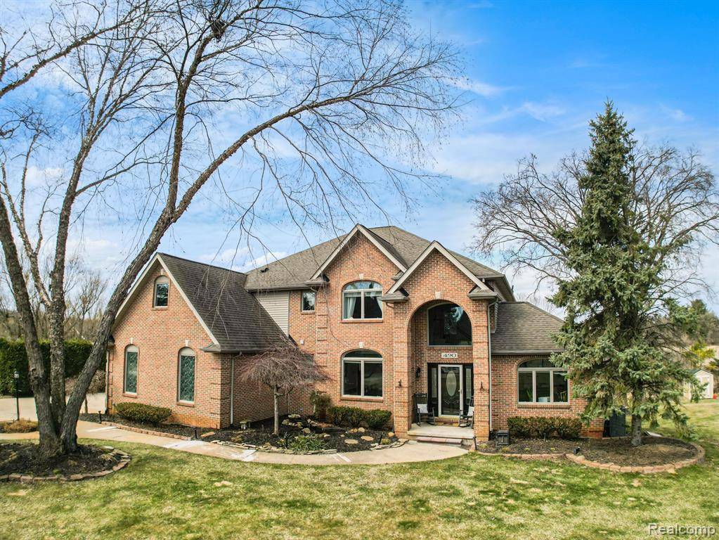 Pittsfield Twp, MI 48176,490 Hunters Crest Drive