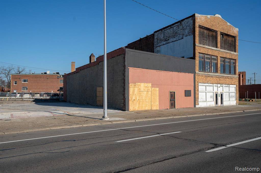 Detroit, MI 48205,13537 GRATIOT Avenue