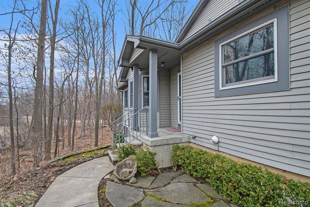 Fenton Twp, MI 48430,2354 GOLDEN POND