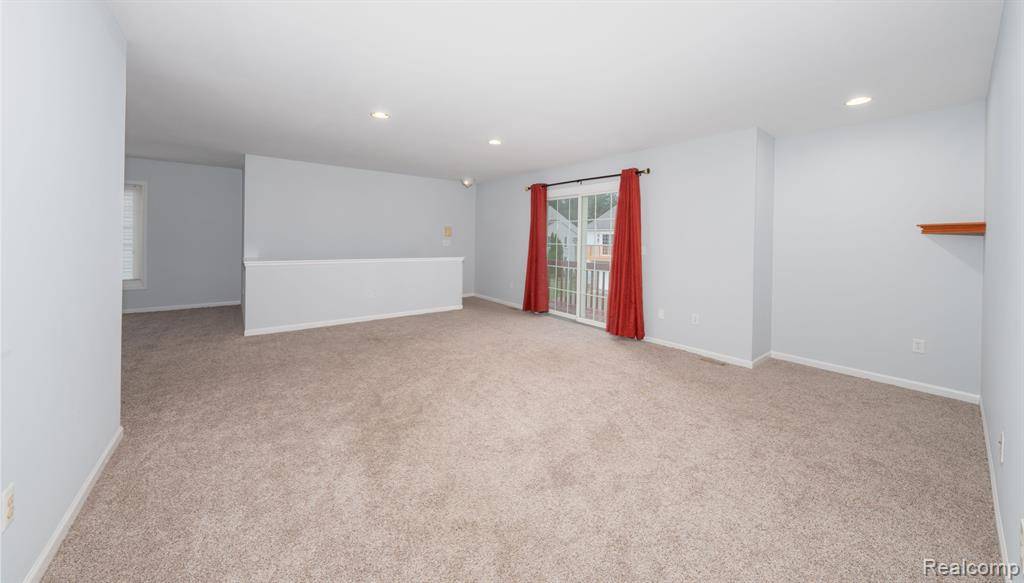 Clinton Twp, MI 48036,37457 STONEGATE Circle