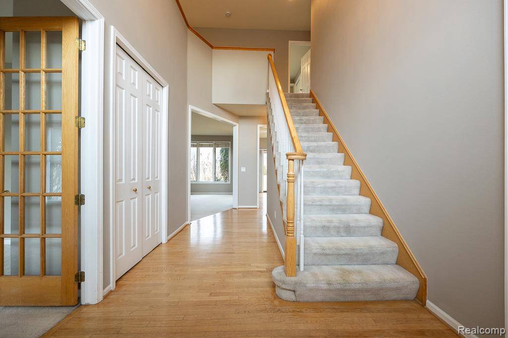 Canton Twp, MI 48188,46692 INVERNESS Road