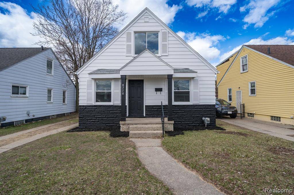 Oak Park, MI 48237,8770 LEROY Street