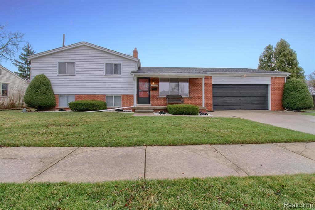 Riverview, MI 48193,17161 KENNEBEC Street