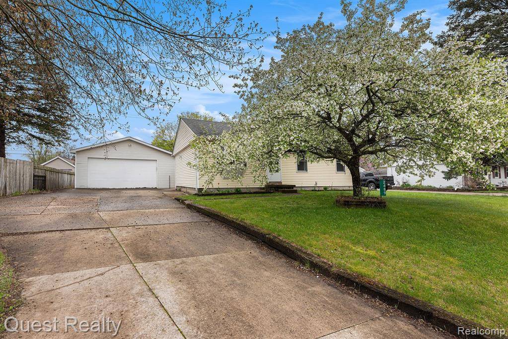 Orion Twp, MI 48359,2489 PETERS Street