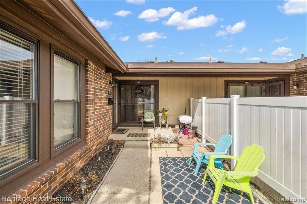 Troy, MI 48083,2855 ROUNDTREE Drive BLDG 26 APT 104 L