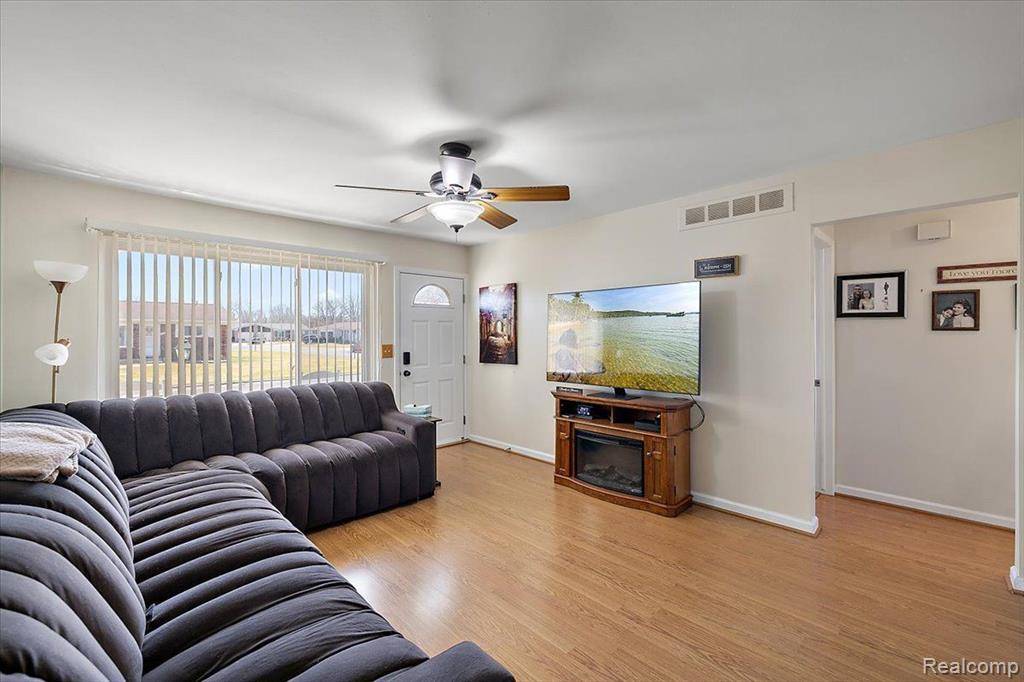 Chesterfield Twp, MI 48047,47445 LIZABETH Drive