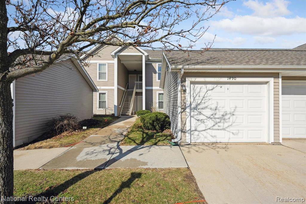 Pittsfield Twp, MI 48108,1490 FOX POINTE Circle