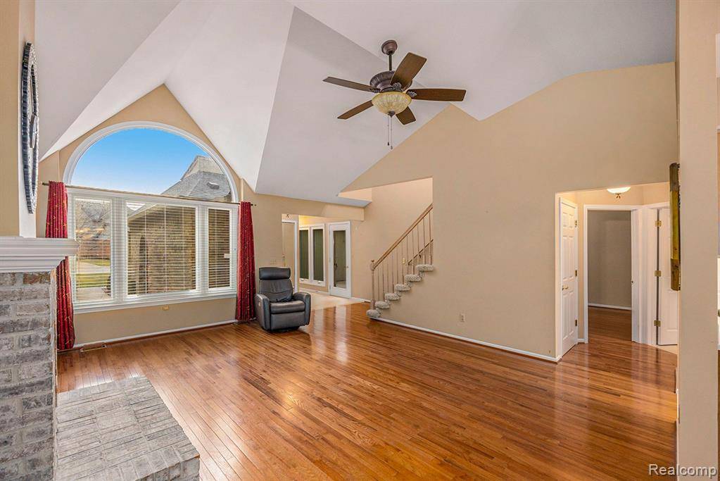 Chesterfield Twp, MI 48047,51433 FOX HILL Trail