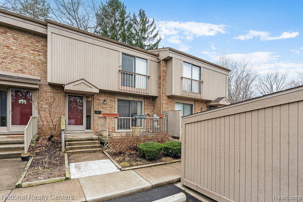 Rochester Hills, MI 48307,1438 OAKBROOK E
