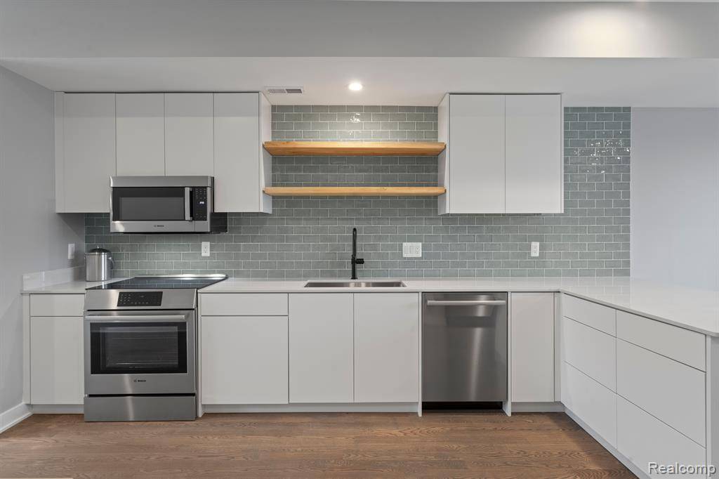 Ann Arbor, MI 48104,2237  Trillium  Lane