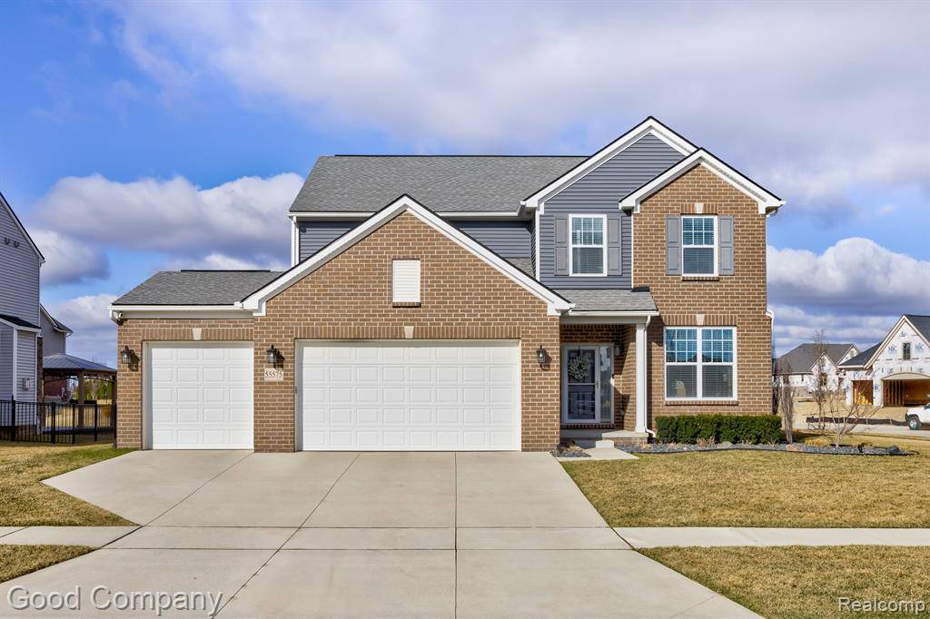 Macomb Twp, MI 48042,55575 HOGAN Drive