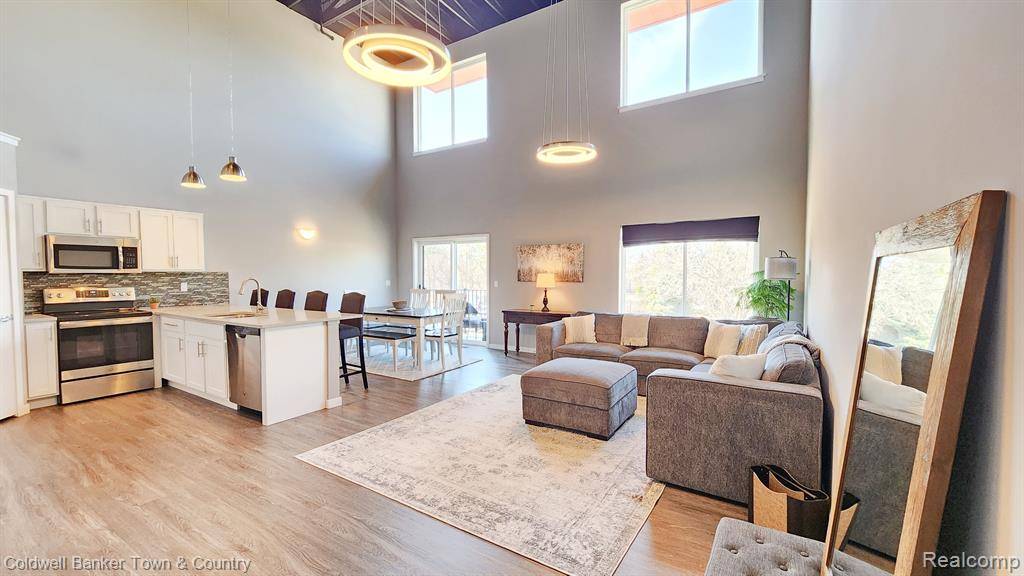 Brighton, MI 48116,293 N 2ND Street 106