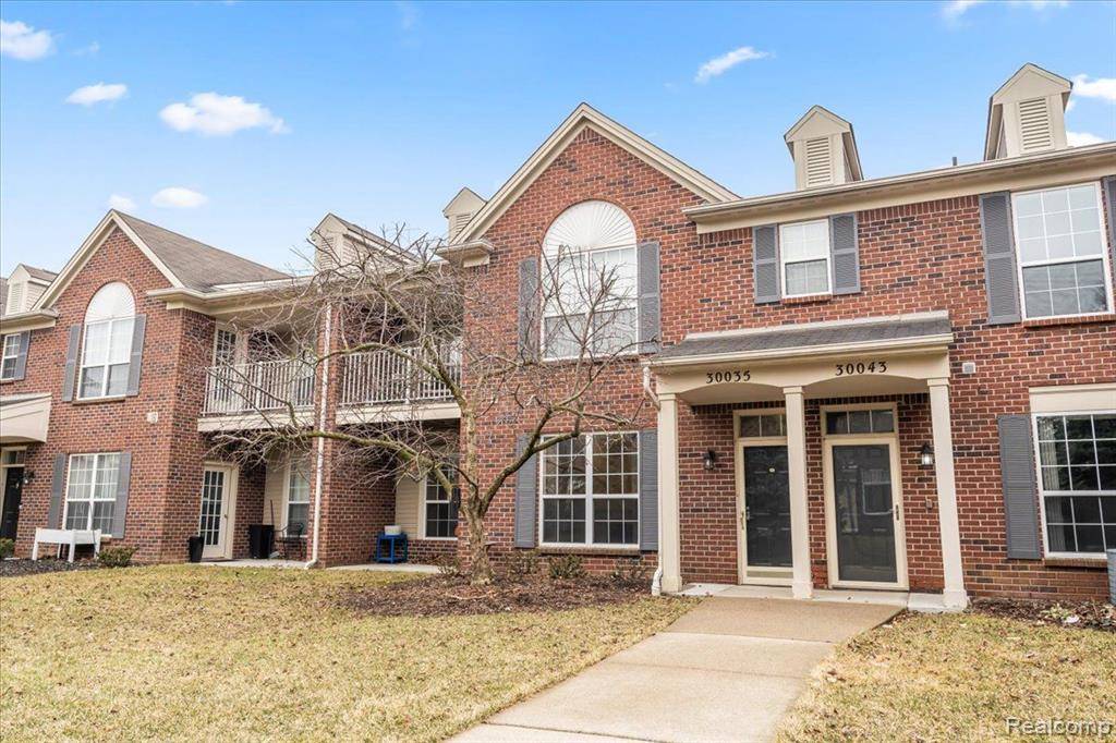 Warren, MI 48092,30035 FOX RUN Circle