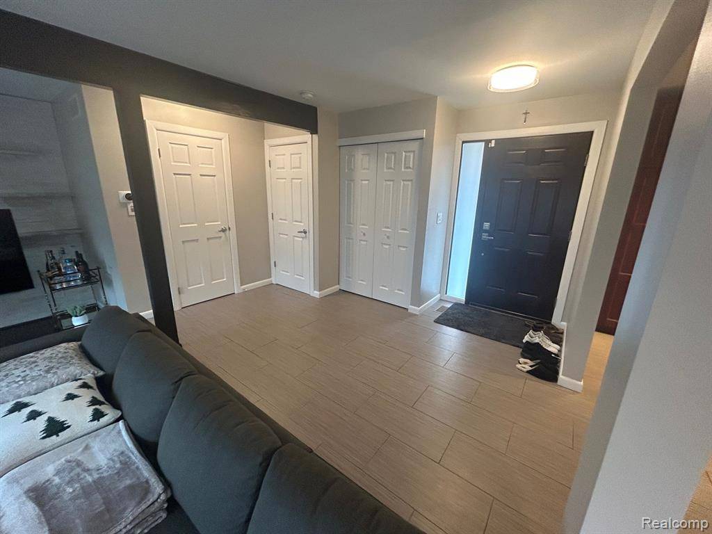 Bloomfield Twp, MI 48304,386 CONCORD
