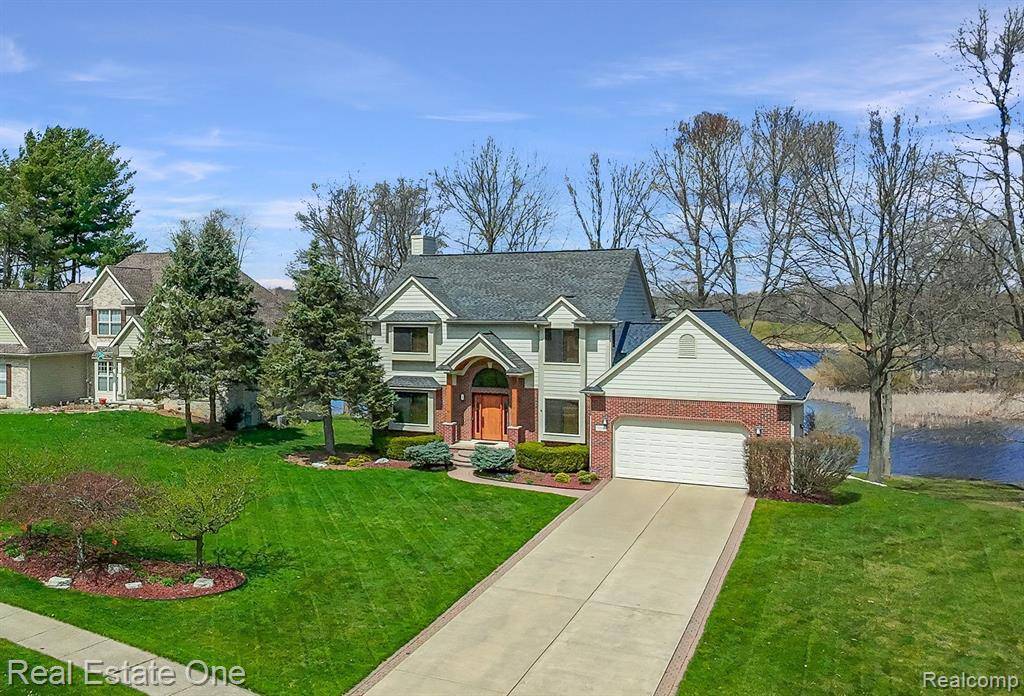 Orion Twp, MI 48362,358 Orchard Ridge Drive