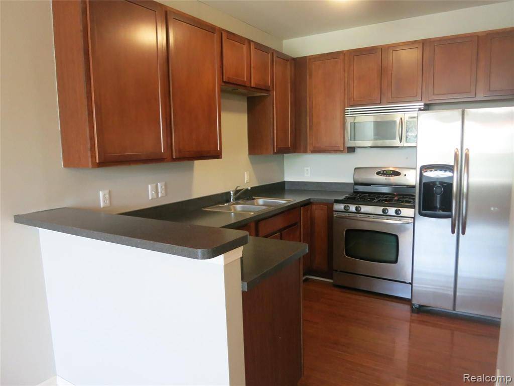 Westland, MI 48185,685 SUMMERFIELD Drive