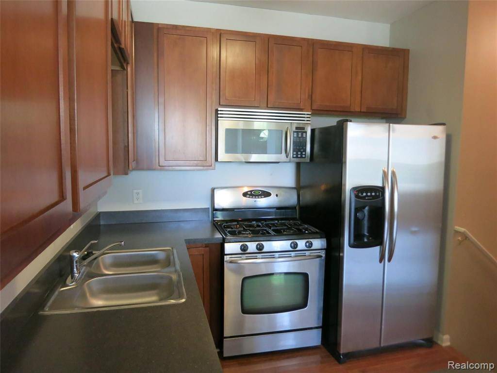 Westland, MI 48185,685 SUMMERFIELD Drive