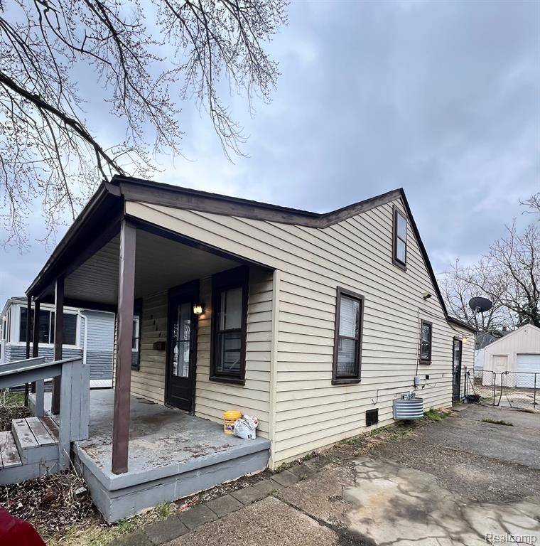 Warren, MI 48089,8064 CONTINENTAL Avenue