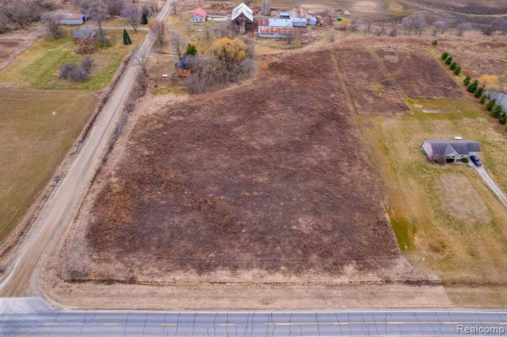 Applegate Vlg, MI 48401,000 S STATE Road