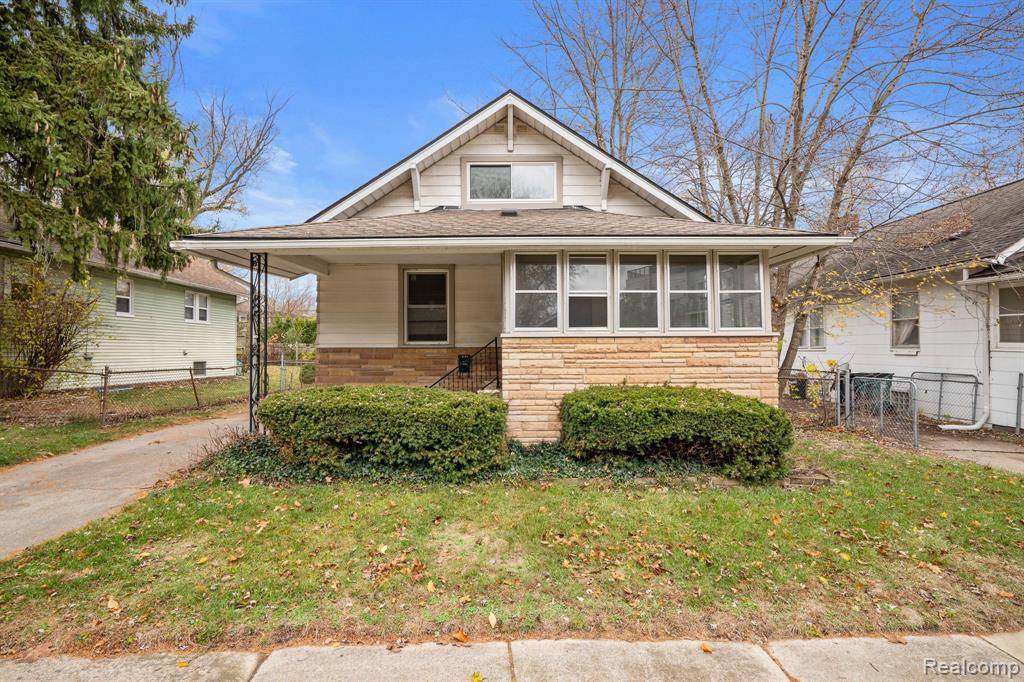 Royal Oak, MI 48067,606 OAKLAND Avenue