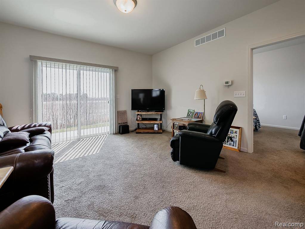 Raisinville Twp, MI 48161,825 PLUM VILLAGE Drive