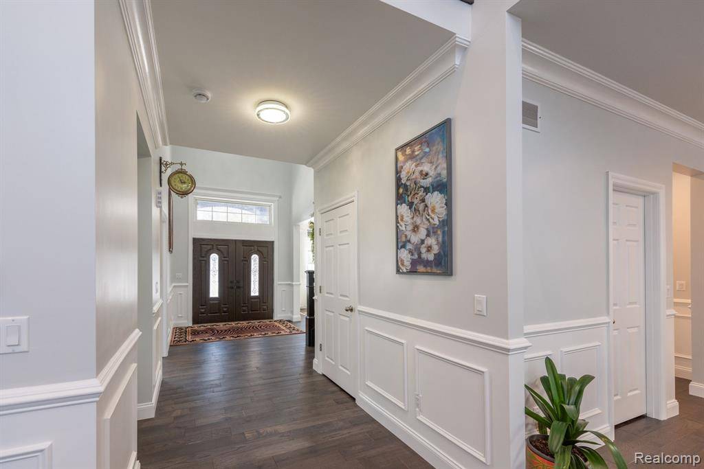 Farmington Hills, MI 48336,21504 RANDALL Street