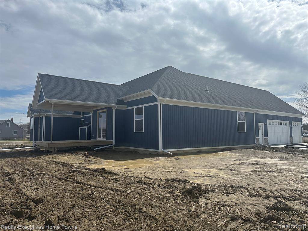China Twp, MI 48054,7082 SPRINGBORN Road