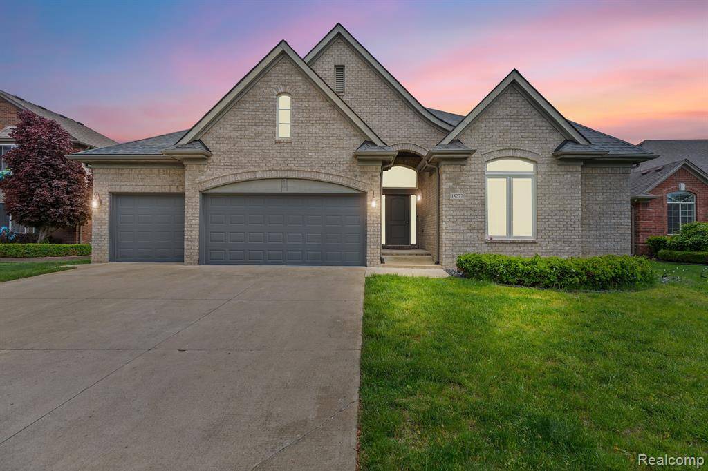 Macomb Twp, MI 48042,18277 CRENSHAW Drive