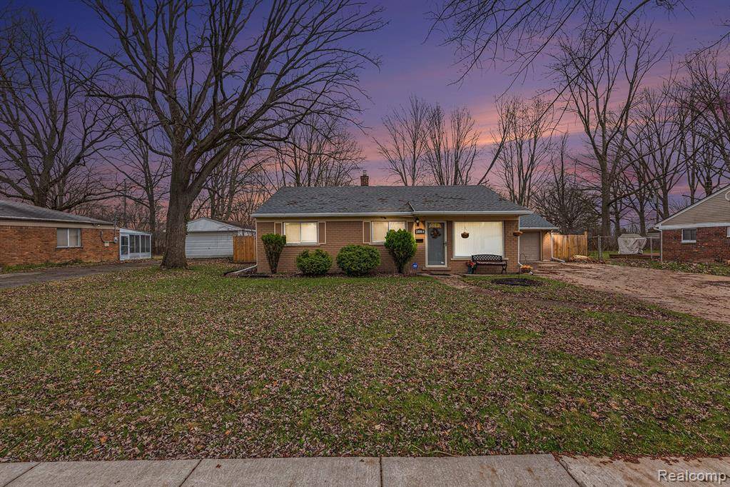 Southfield, MI 48076,28064 PIERCE Street