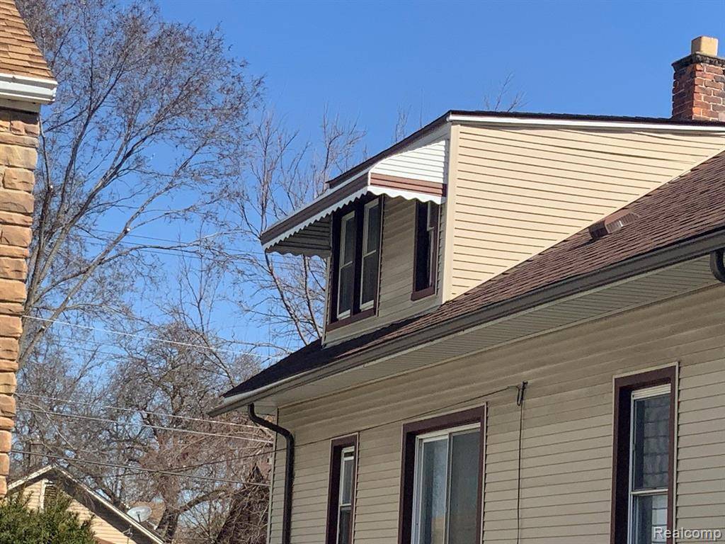 Wyandotte, MI 48192,172 S RIVERBANK Street