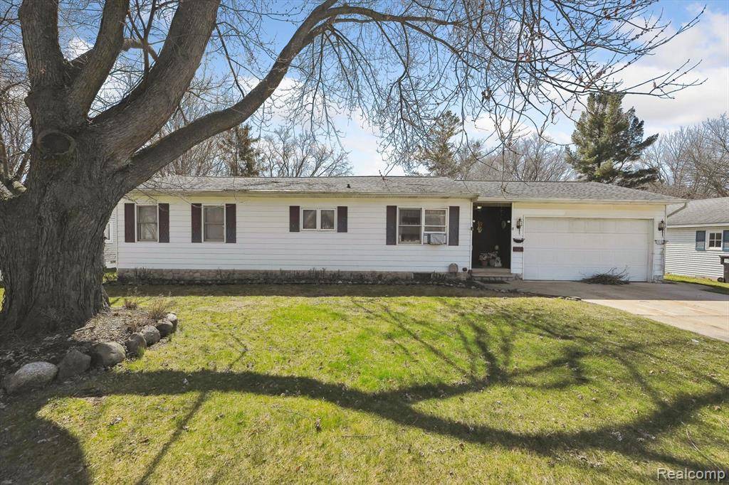 Fowlerville Vlg, MI 48836,432 E FRANK Street