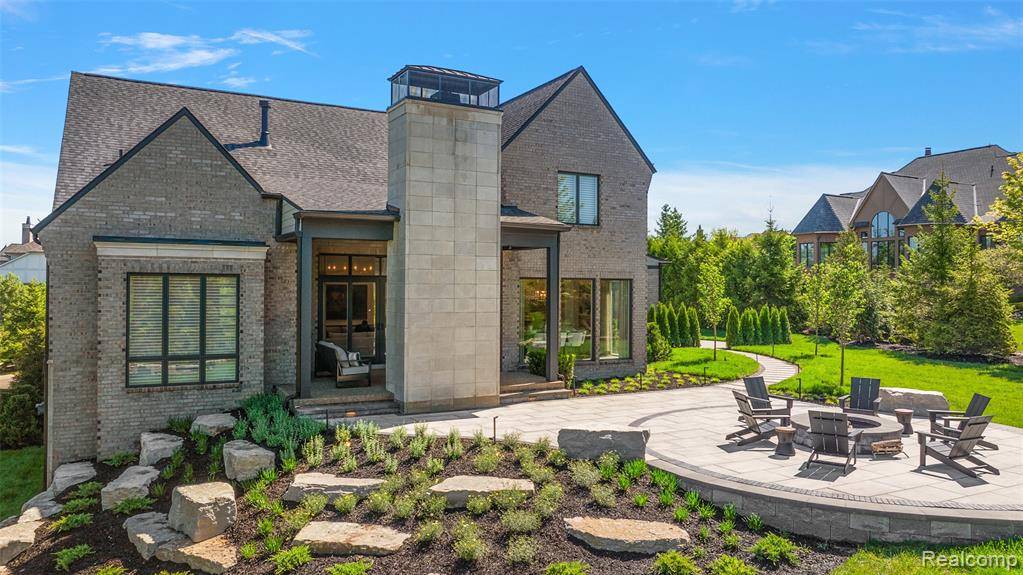 Oakland Twp, MI 48306,4848 PINNACLE Boulevard