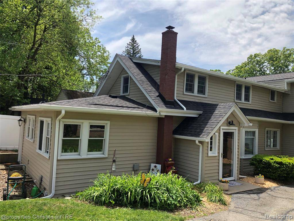 Waterford Twp, MI 48328,1555 EASON