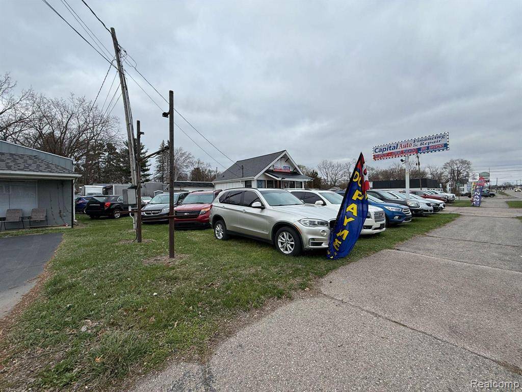 Leoni Twp, MI 49254,4120 PAGE Avenue