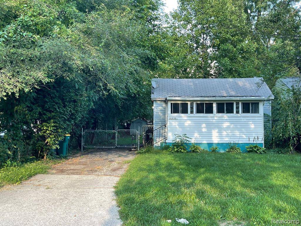 Farmington Hills, MI 48336,20956 RENSSELAER Street
