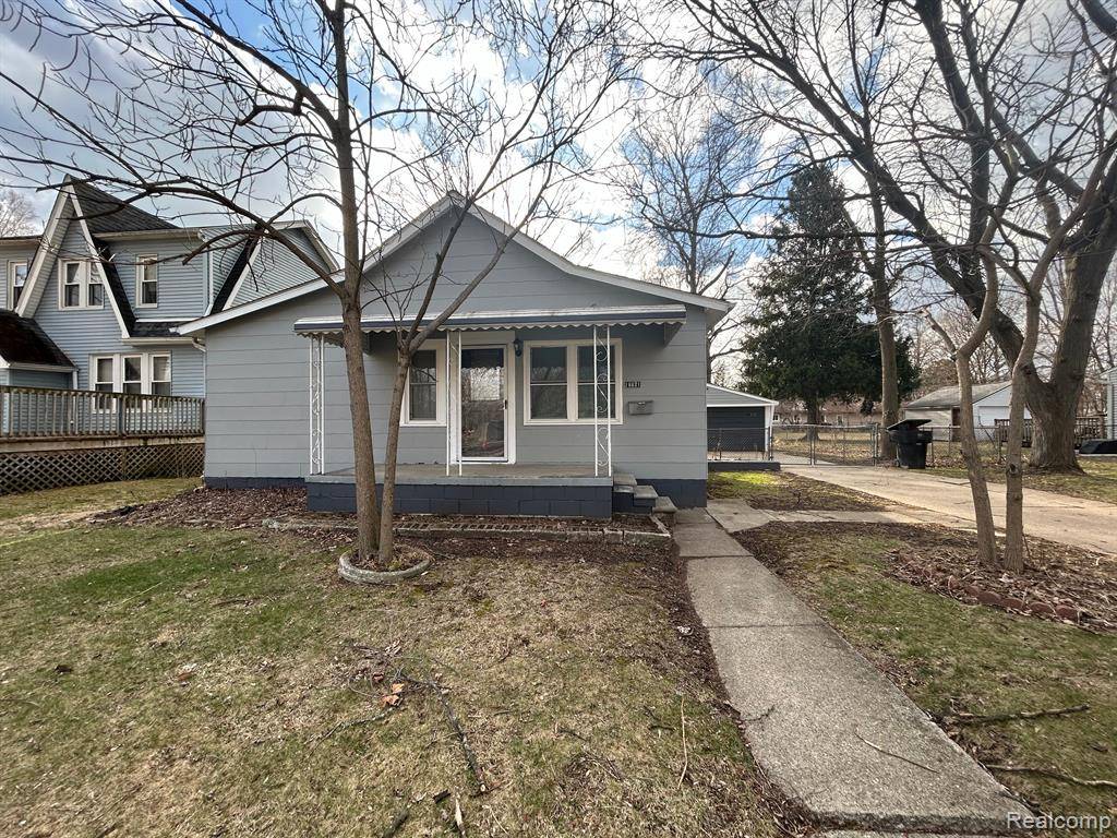 Detroit, MI 48219,16621 SALEM Street