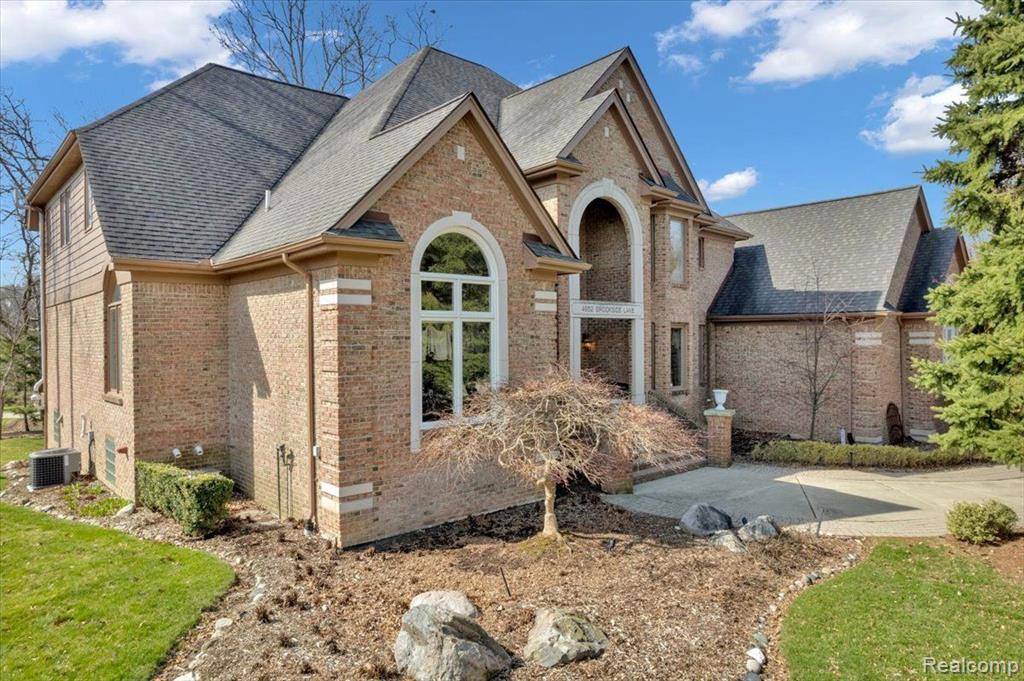 Washington Twp, MI 48094,4952 BROOKSIDE Lane