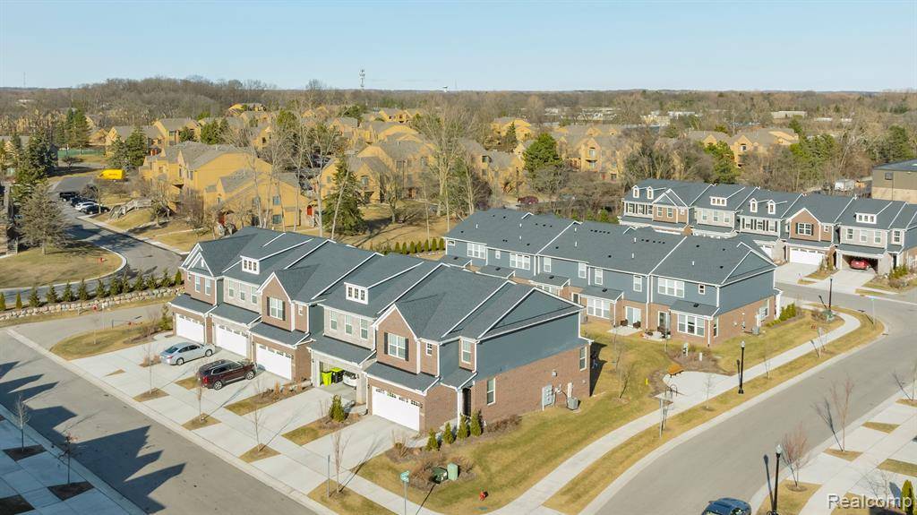 Novi, MI 48375,22512 OSPREY Drive