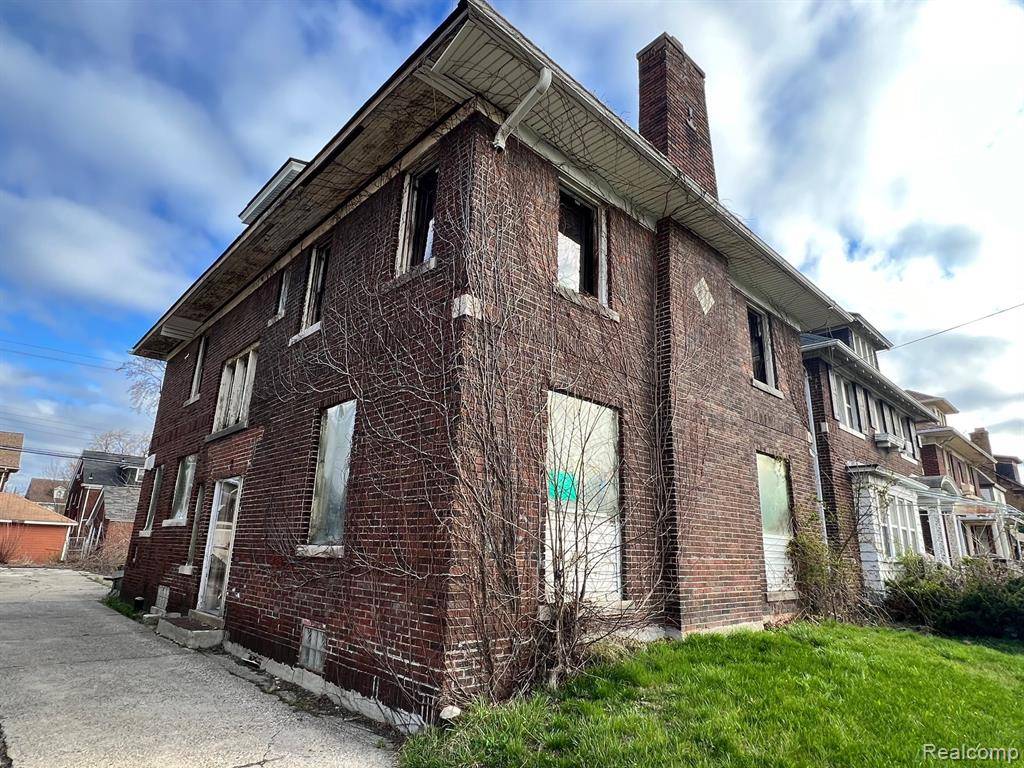 Detroit, MI 48206,2050 ATKINSON Street