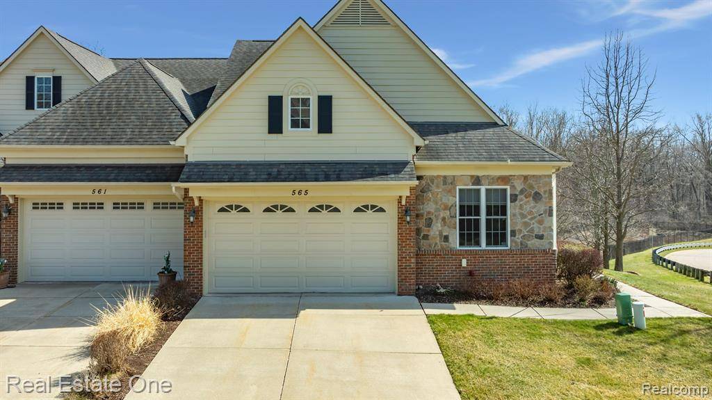 Rochester Hills, MI 48306,565 ANDOVER Court