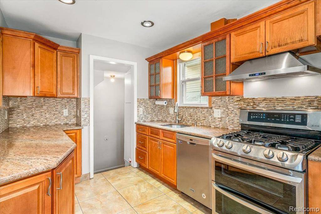 Dearborn, MI 48126,4775 WESTLAND Street