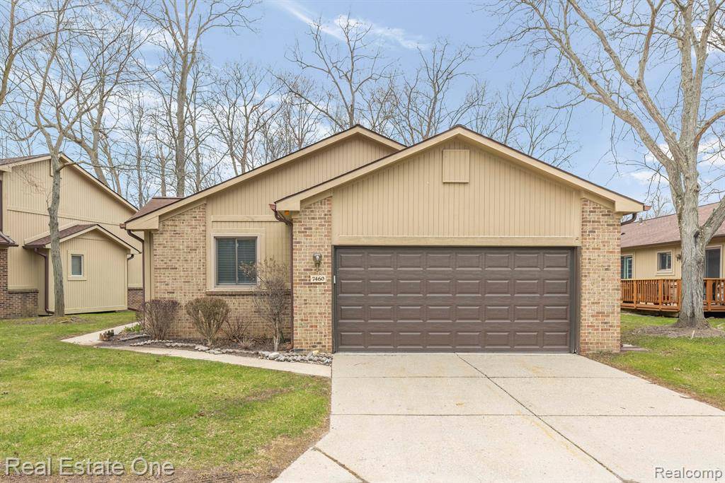West Bloomfield Twp, MI 48322,7460 INDIANWOOD Trail