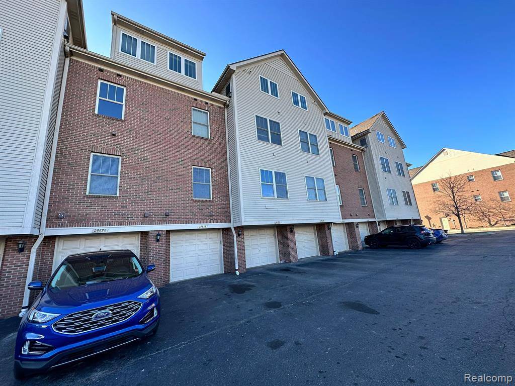 Novi, MI 48375,25628 Portico Lane
