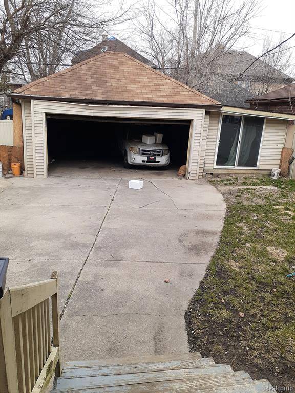 Detroit, MI 48206,2420 GLYNN