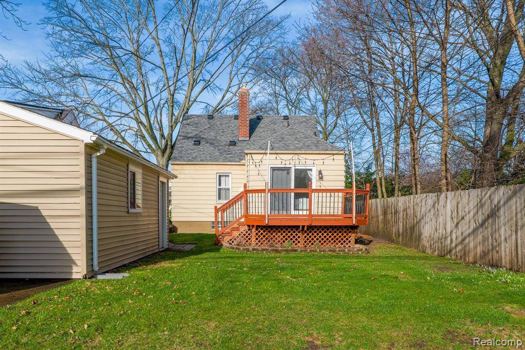 Royal Oak, MI 48067,512 N REMBRANDT Avenue