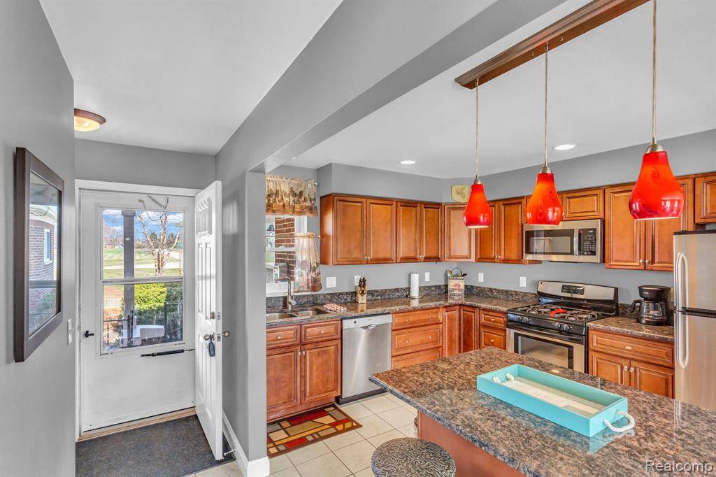 Lyon Twp, MI 48165,27036 Sandy Hill Lane
